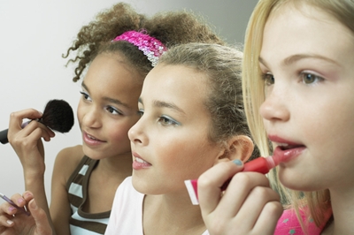 Makeup  Kids on Making Makeup Safe For Kids   Skin Deep   Cosmetics Database