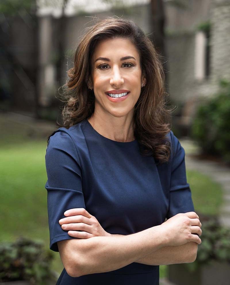 Anat Lebow headshot